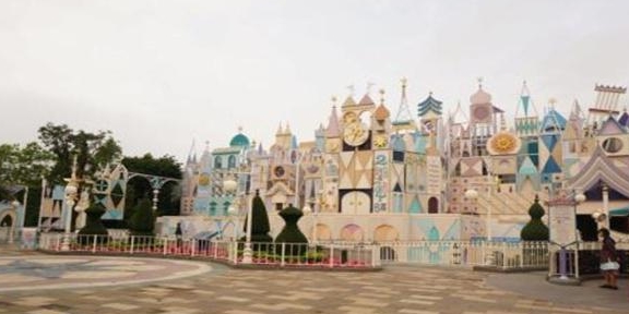 世界最小的迪士尼：游客好评却一直亏钱，原因是上海成首选！