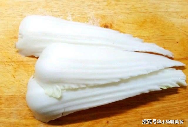 炒白菜时 加入这3种调料 白菜鲜味十足 吃一次忘不掉 时候