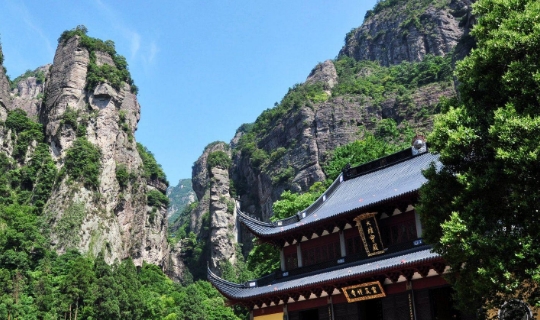 中国“三山五岳”，其中三山叫什么？在哪里？