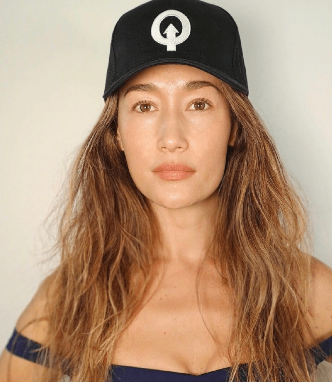 42岁maggieq晒近照大秀小麦肤色,野性美依旧-搜狐大视野-搜狐新闻