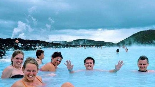 冰岛渔业gdp_冰岛极光(2)