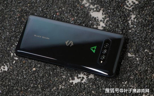 利器|怪兽级游戏利器君临天下 黑鲨4Pro游戏手机首发开箱评测