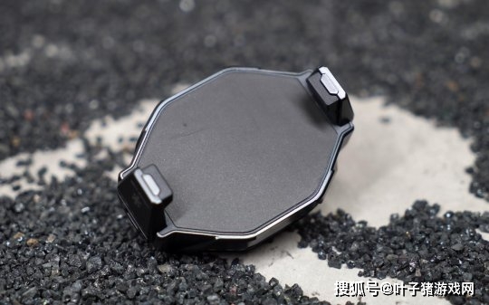 利器|怪兽级游戏利器君临天下 黑鲨4Pro游戏手机首发开箱评测