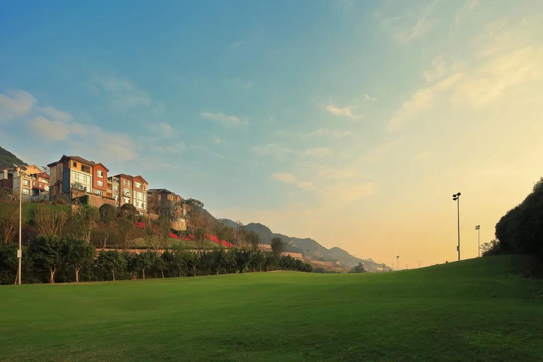 喜报丨朗基地产连续三年荣膺中国房地产百强之星