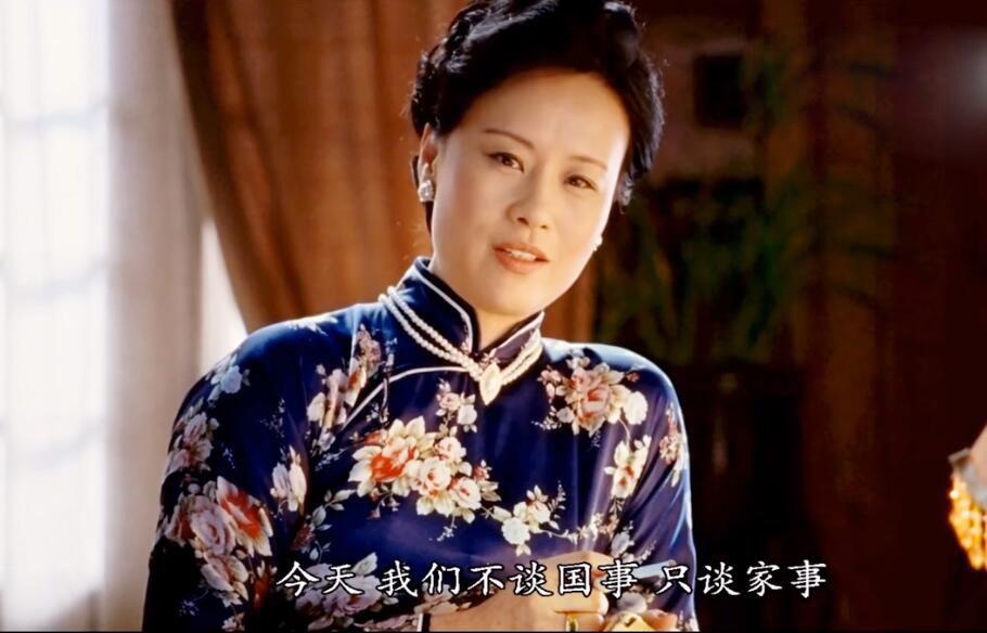 12年后,邬君梅在《建国大业》时再次饰演宋美龄