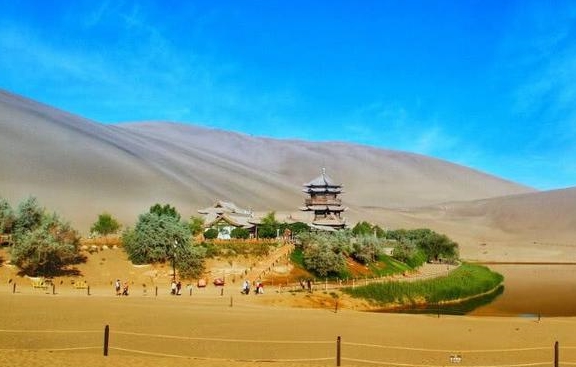 中国最贵的人造沙漠：日本曾想一斤米换一斤砂被拒，今成旅游胜地