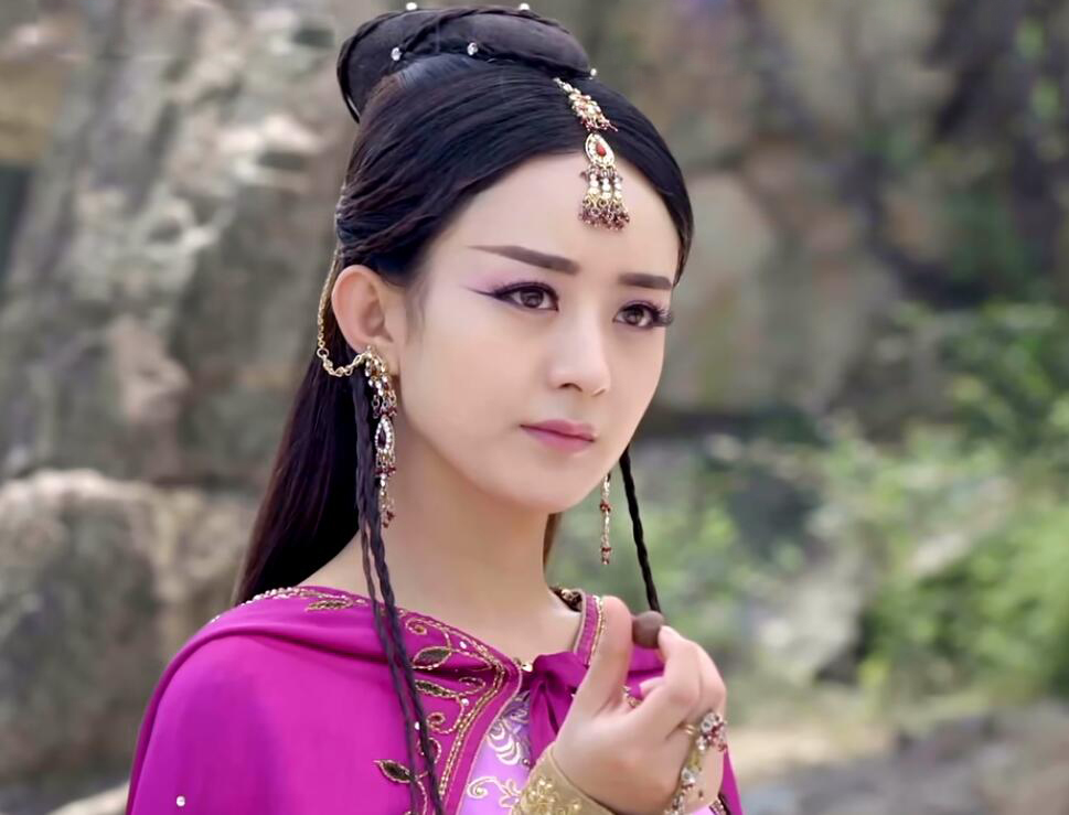 造型是越来越敷衍了,但是陈顾方的团队打造的每一部作品都是有质量