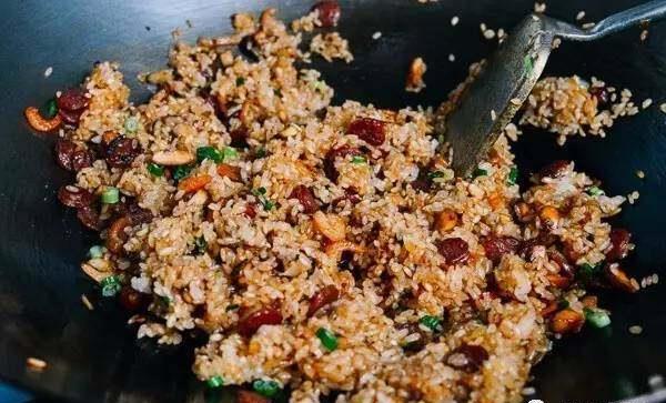 糯米饭怎么做好吃简单又好看 ffbf1ea7981c4574a75af3d99c172587.jpeg