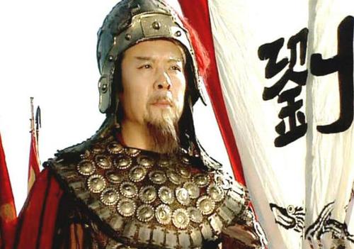 陆逊追杀刘备，为何看到一白袍老将，转身就走？_赵云