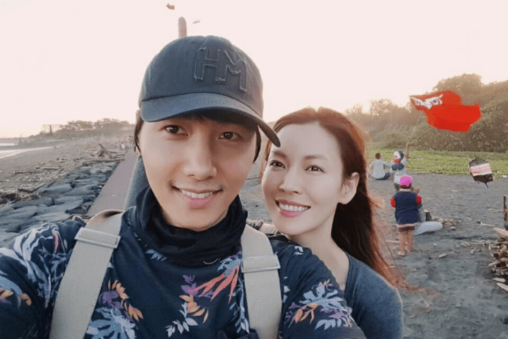 爱上女主播1-20集视频 6527b74bb9ac4d83be3b34bb474fdf3e.png