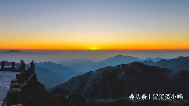 这里是广东最高的山峰，山顶的云海美成仙境，来看看你去过吗？