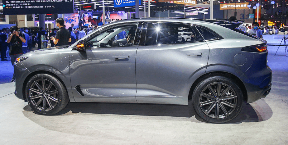 长安uni-k麋鹿测试两次翻车!准车主:还能买吗?