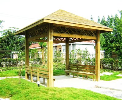 心理测试碰到暴雨你选哪个避雨亭测你困难时谁对你不离不弃