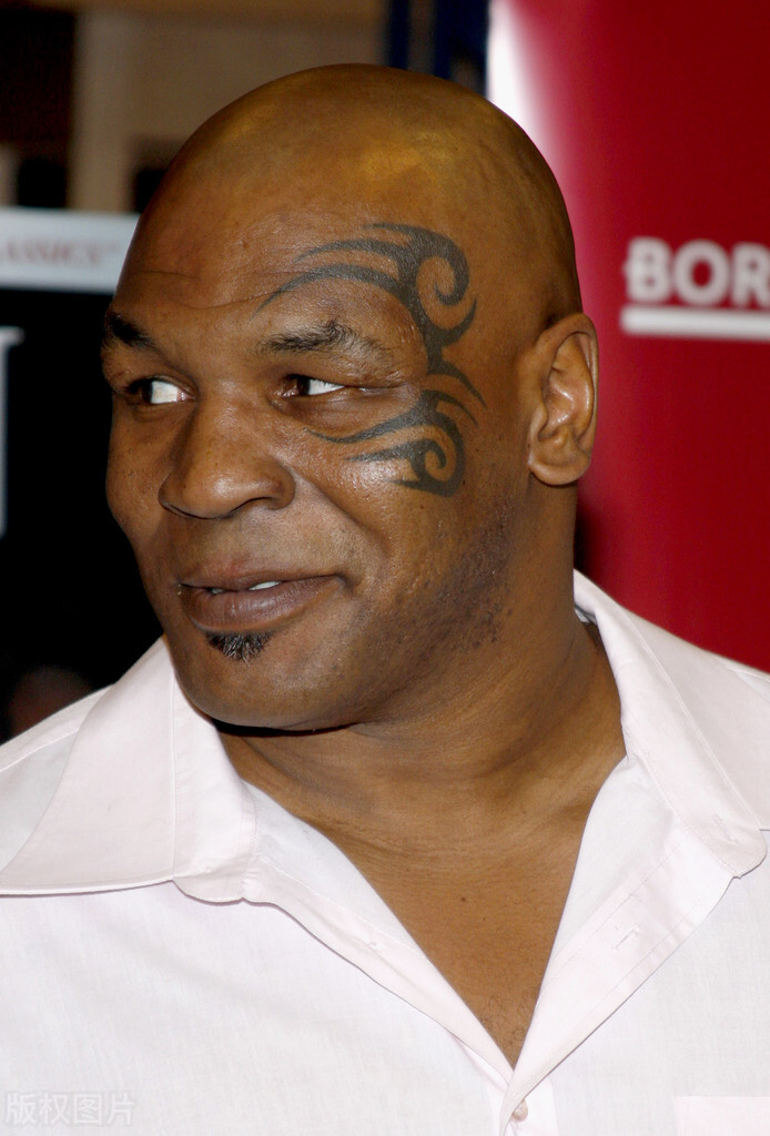 当事人回怼:泰森肯定向着同胞!_大拿