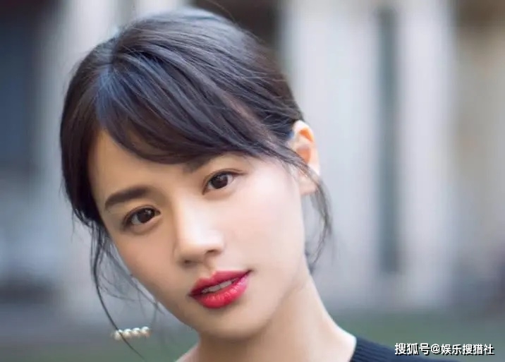 蒋雯丽 