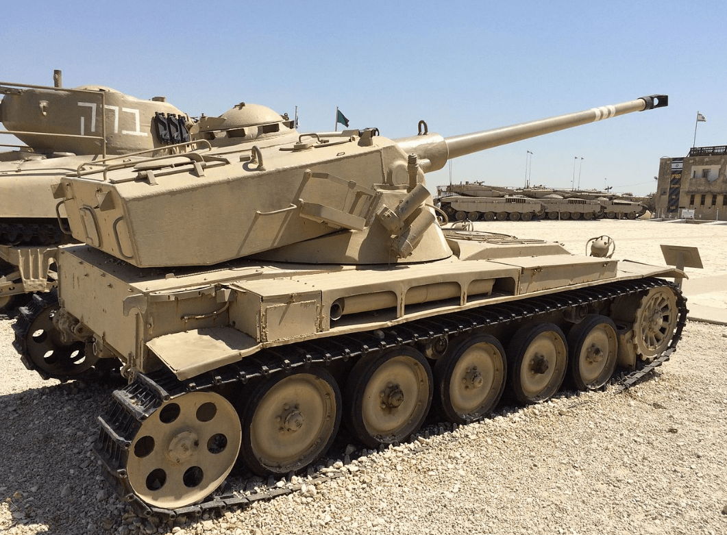 原创法国战后军工业的复兴摇摆炮塔的浪漫法兰西铁骑兵