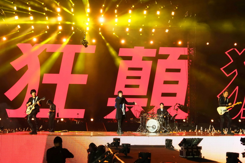 五月天演唱会相隔6天台南开唱刘若英登台改编 后来 奶茶