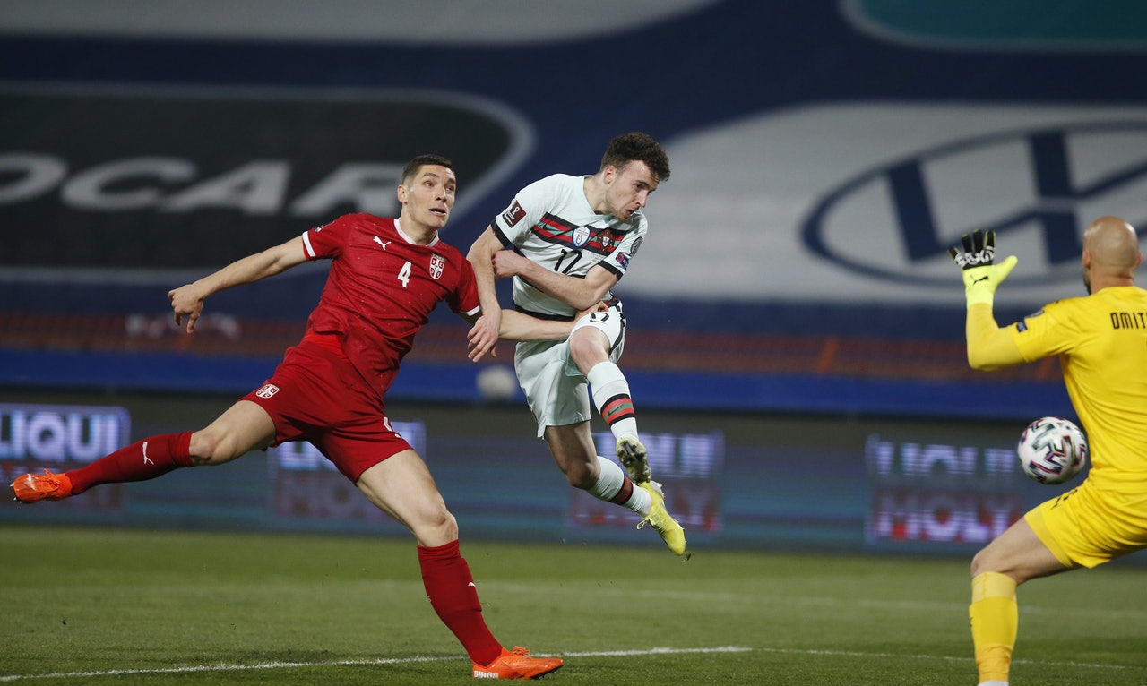 世界杯预选赛葡萄牙和谁踢 d77efe839d1f45cfa9139dd102502e40.jpeg