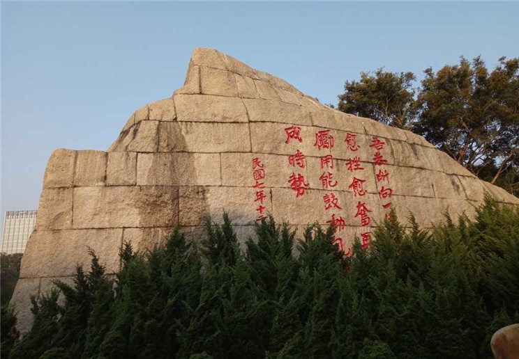 中山公园随拍，园内有重点保护文物，是深圳市历史最悠久的公园