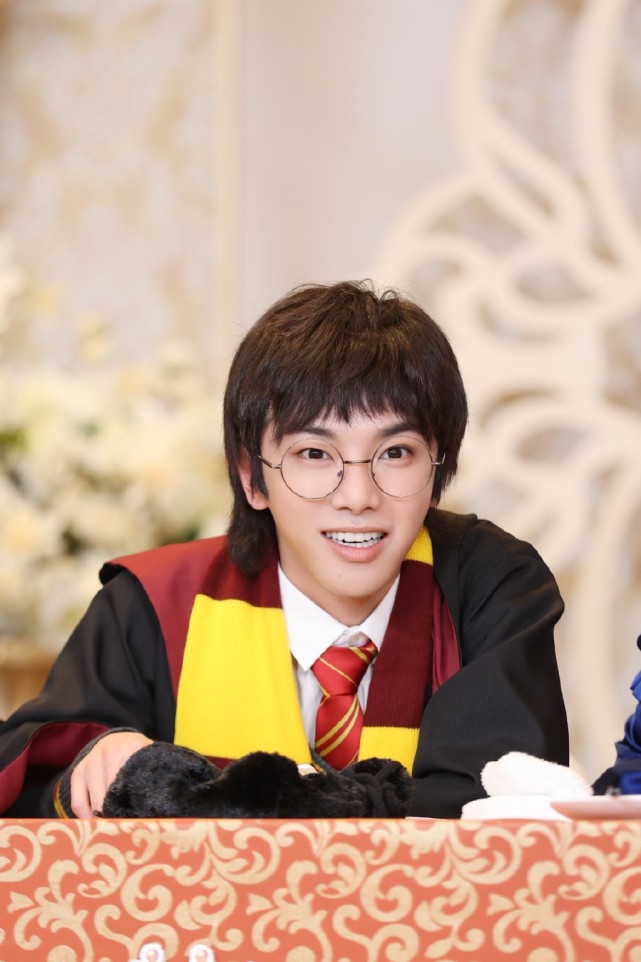 原创青年导演骂刘涛不是好女人曝其在片场欺负助理还称华晨宇是老司机