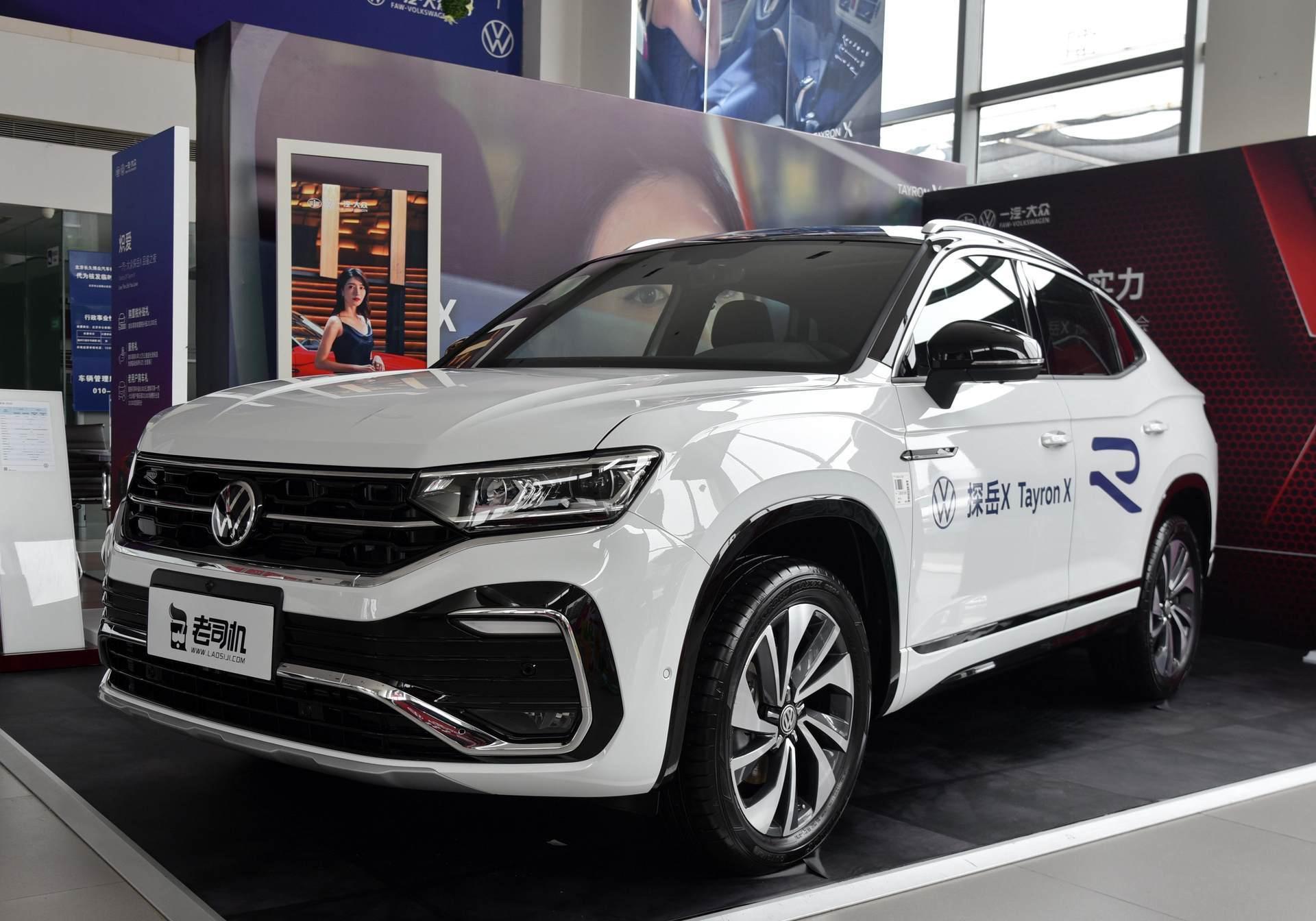 德系合资轿跑suv空间大回头率高实拍大众探岳x