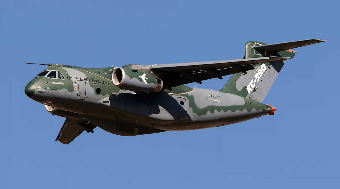 原创kc390运输机四面出击为巴西航空赢得荣誉重挫欧洲航空信心