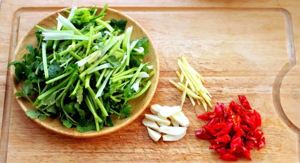 炒什么菜要放熟白芝麻 8991ee41a4cd494eb63454c934c391b1.jpeg