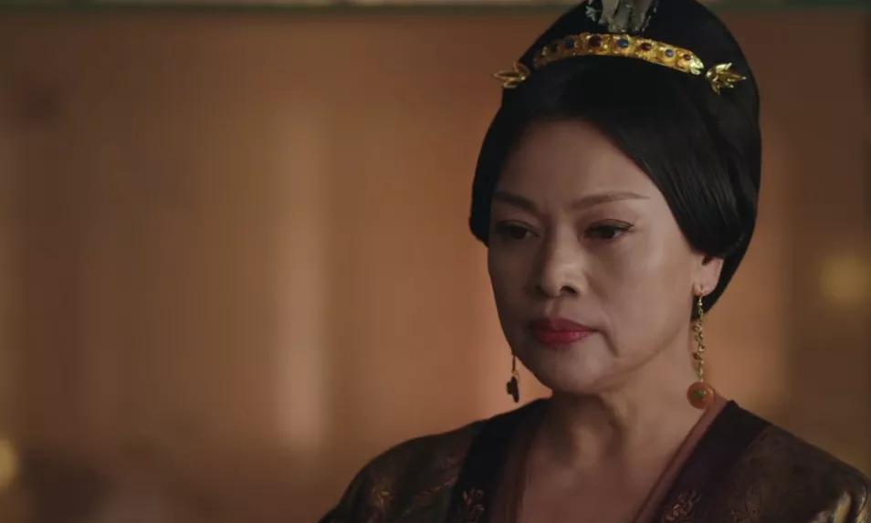 《上阳赋》赵雅芝遭吐槽,摇头晃脑睁不开眼,被指