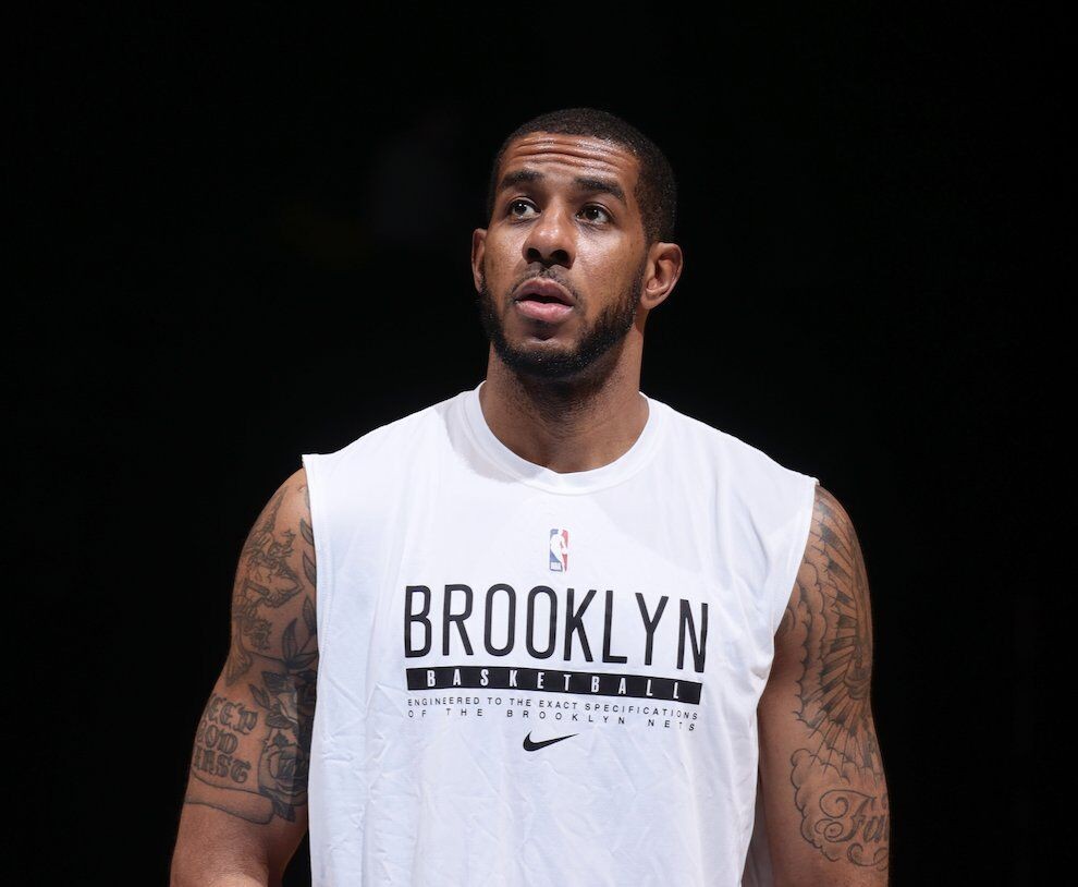 原创阿尔德里奇首秀爆炸,但篮网真没有预定总冠军,nba尚未大结局