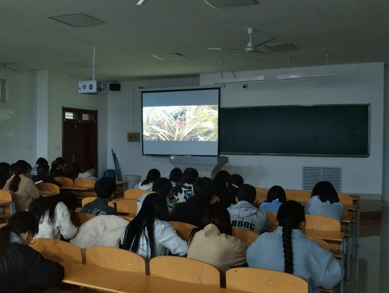 德州学院纺织服装学院举办 四史观影活动 历史