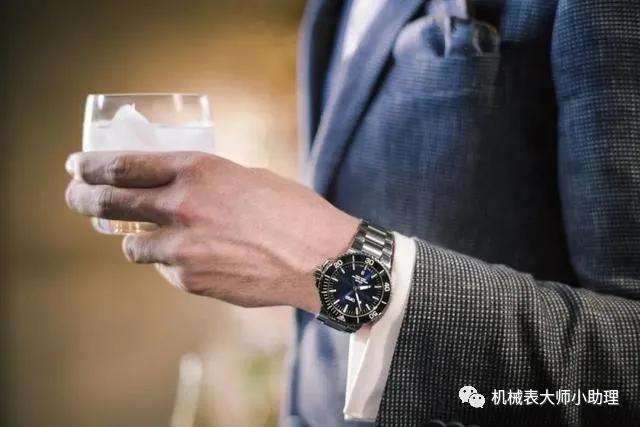 最适合中国人佩戴的手表尺寸，你的表尺寸合适吗？
