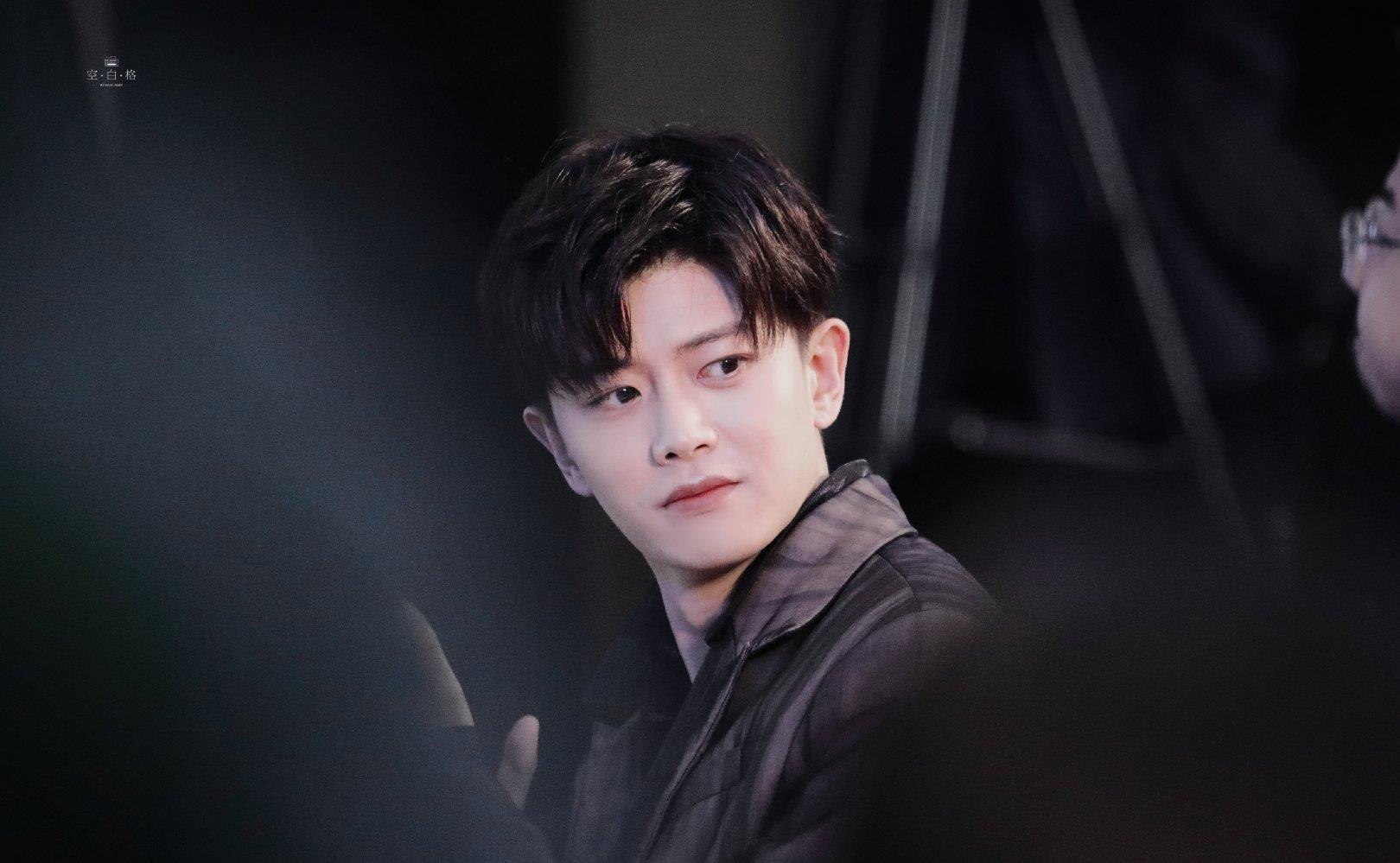 任嘉伦官宣新身份,新鲜的任老板将任江苏卫视闪闪发光的你观察员_手机