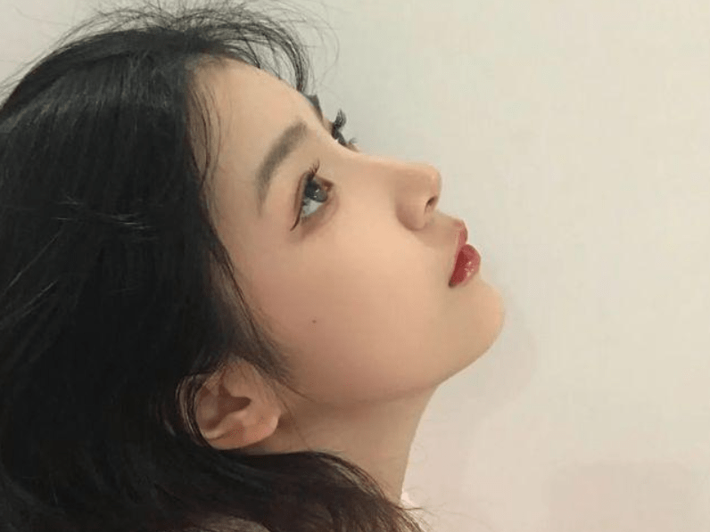 高冷的女人都具有什么特点 da877de6b71b420b9c1a2c5ee37e7ab5.png