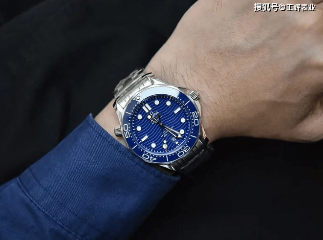 ���ٿ���˹��ŷ���Ѻ���300�����ģ���ŷ�����е�����