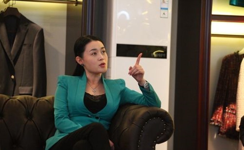 本山传媒最美女演员靠身材被观众熟知如今37岁依然未婚