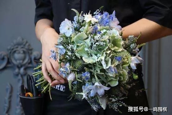 区教育局局长范燕塔一行到清平实验学校调研