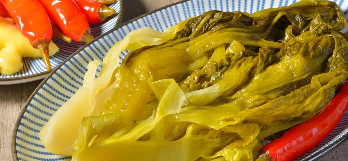 咋样腌酸菜又脆又酸 d2037f83db1e4a088dd94e27a3717e7a.jpeg