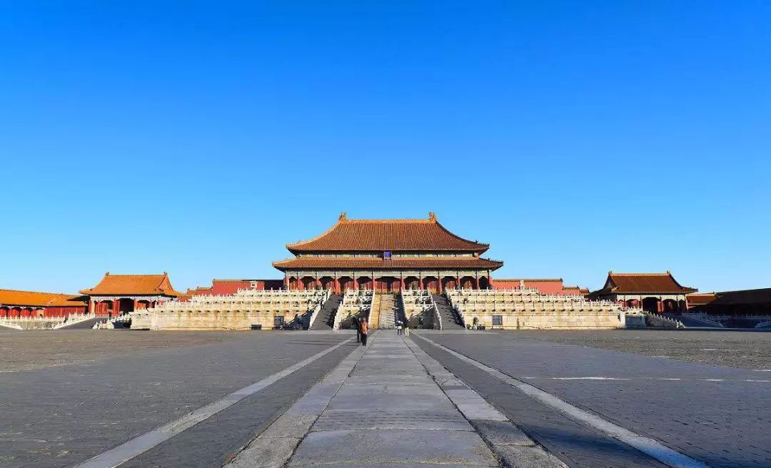 历史上的今天——1695年4月8日，北京故宫太和殿重新建成
