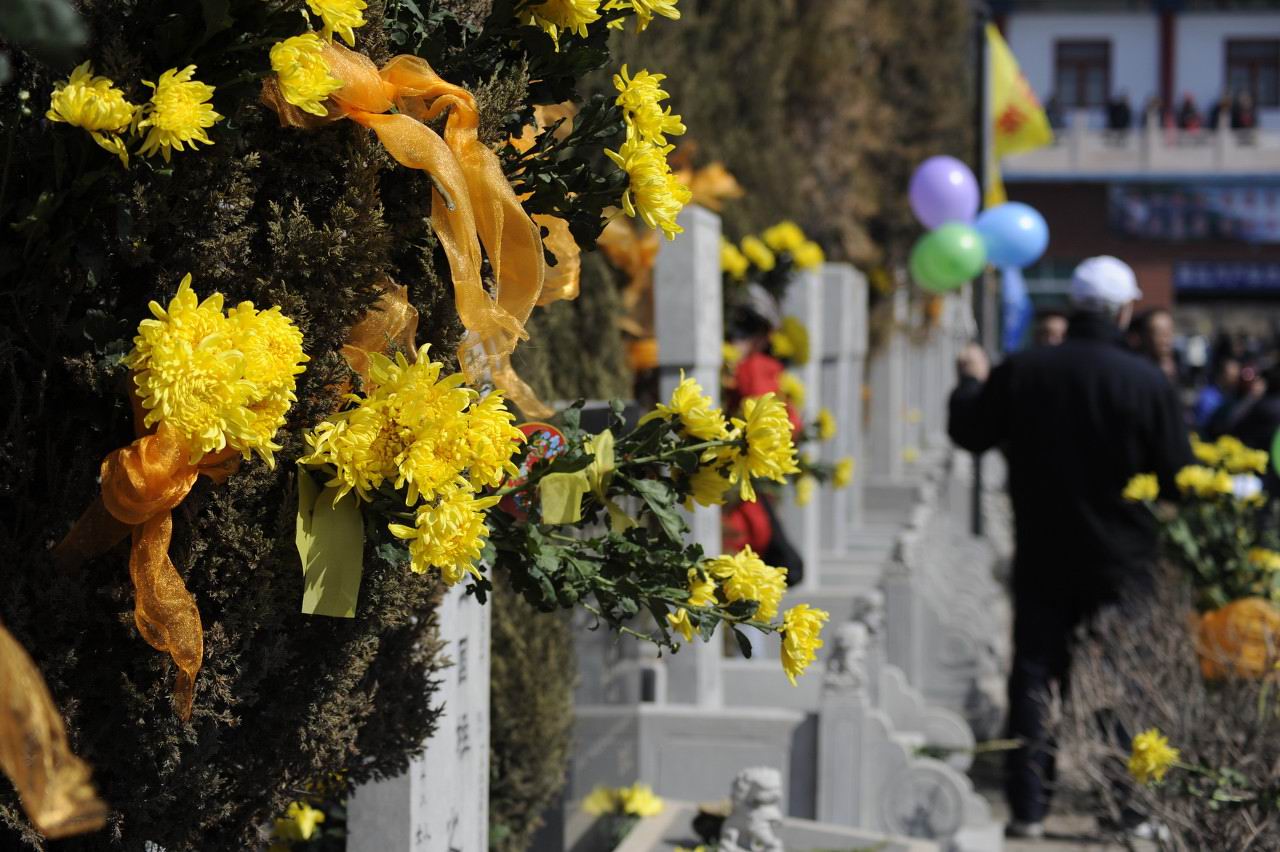 家人去世未告知?弟弟起诉哥哥侵权,获赔3000元_行为