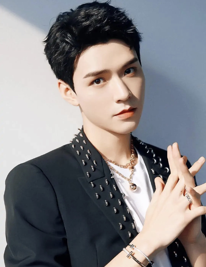 一条热搜空降,带张哲瀚龚俊吴宇恒三个大名,随后被秒撤为哪般