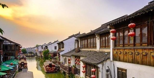 苏州有一古街，曾在《红楼梦》现身，被评为“中国历史文化名街”