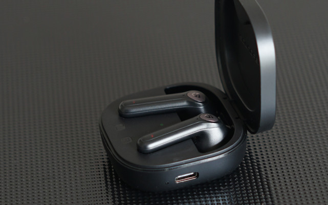 旗舰|音质比肩AirPods的好耳机，SoundPEATS TrueAir2+耳机测评！