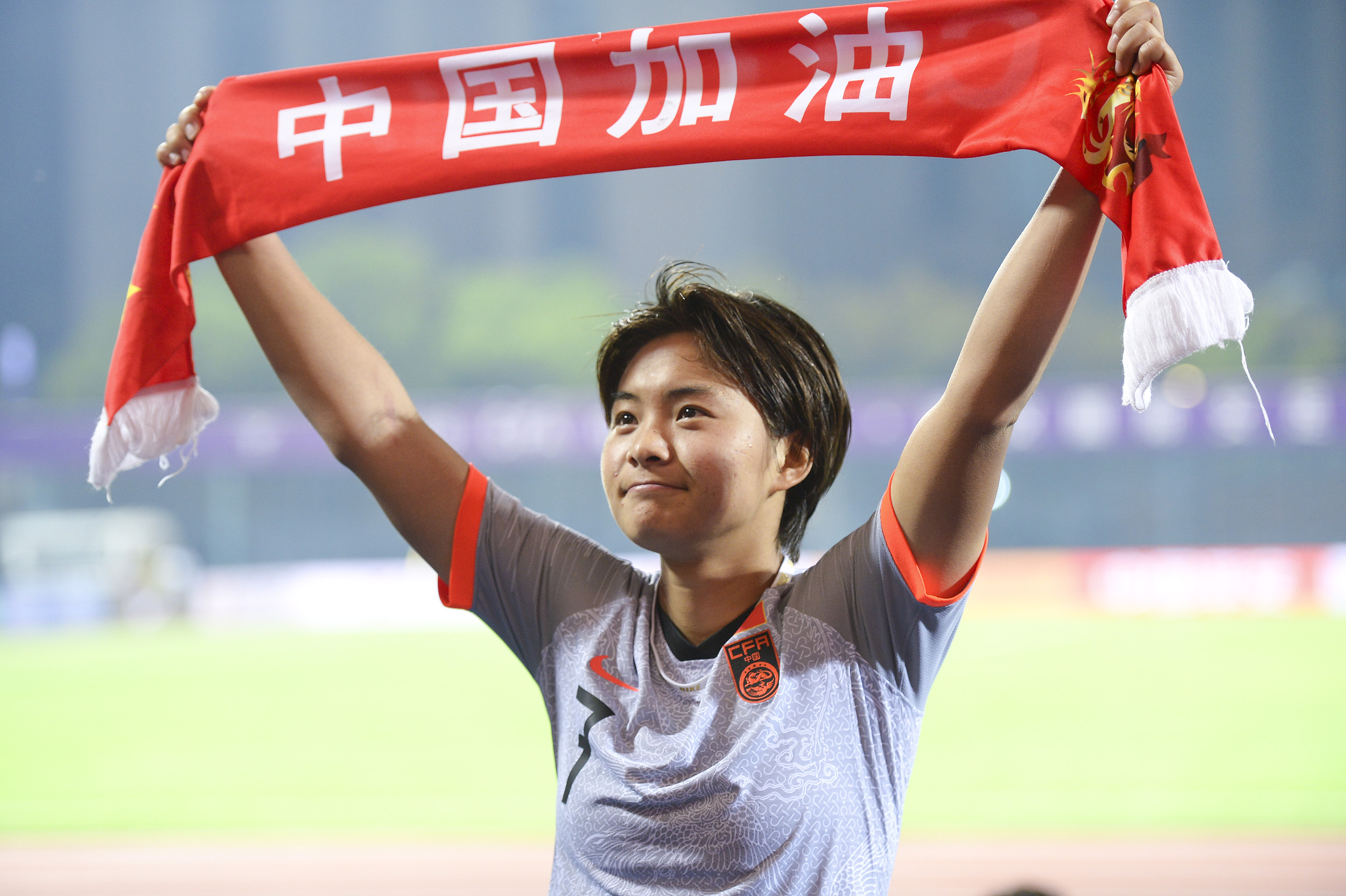 中国女足现任队长图片