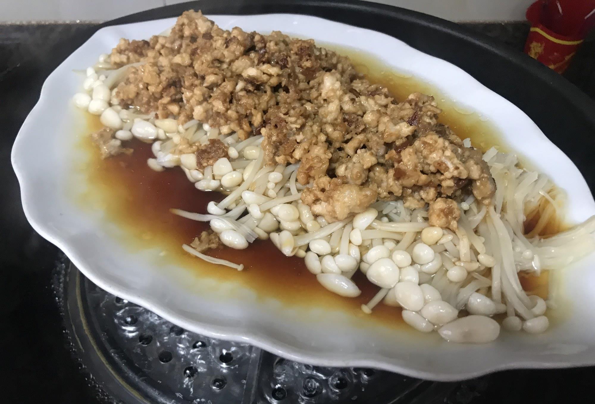 什么菜放蒜蓉酱好吃 bfe5975bef4d44d9951179292b59bd22.jpeg