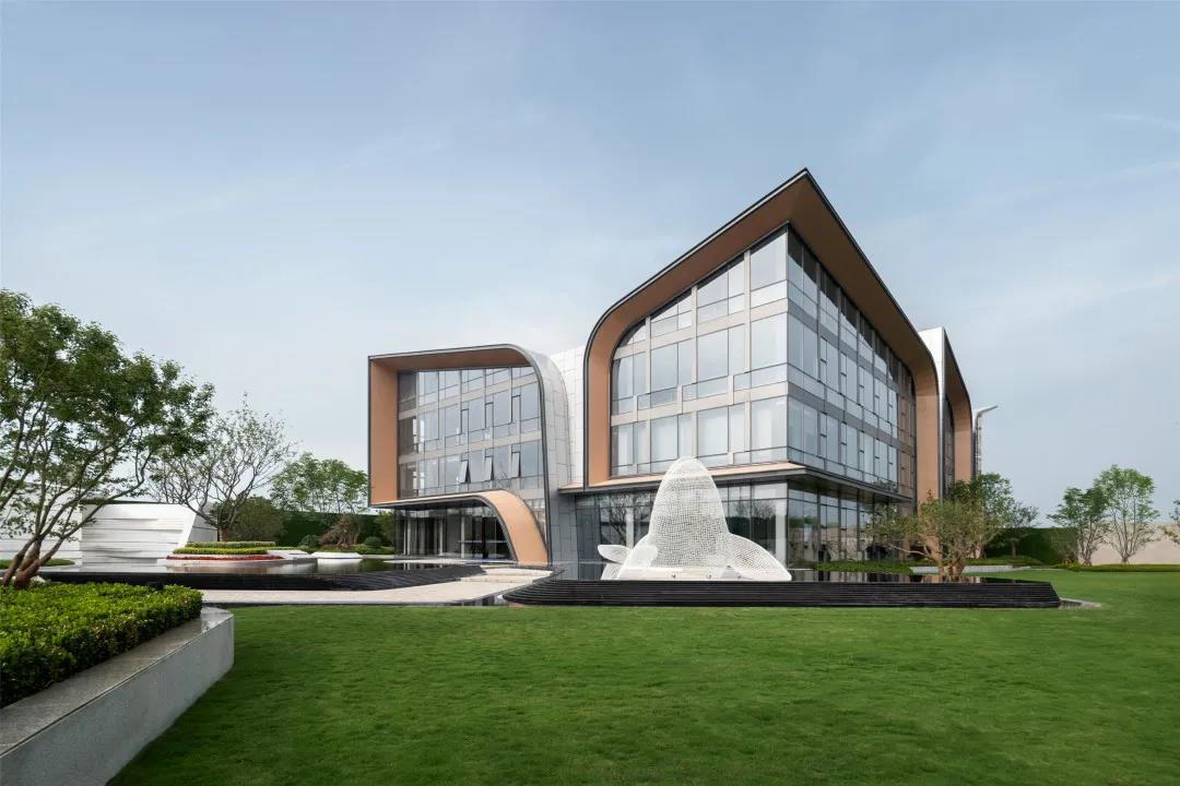 高颜值!建业地产产品斩获美尚奖十三项荣誉_中原