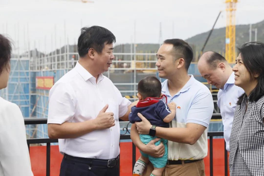 2021年最新一笔来自马来西亚华侨捐款,1亿元_李深静