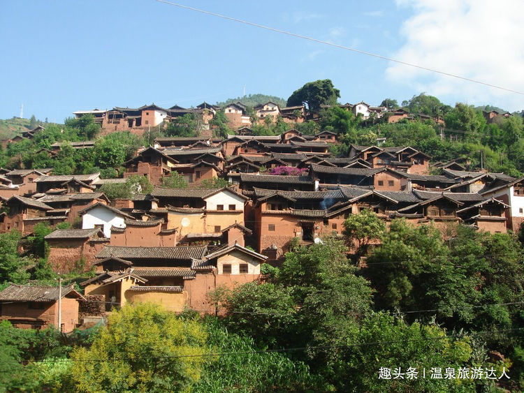 云南十大旅游古镇之一，千年历史的最美白族村寨，云南大理诺邓！