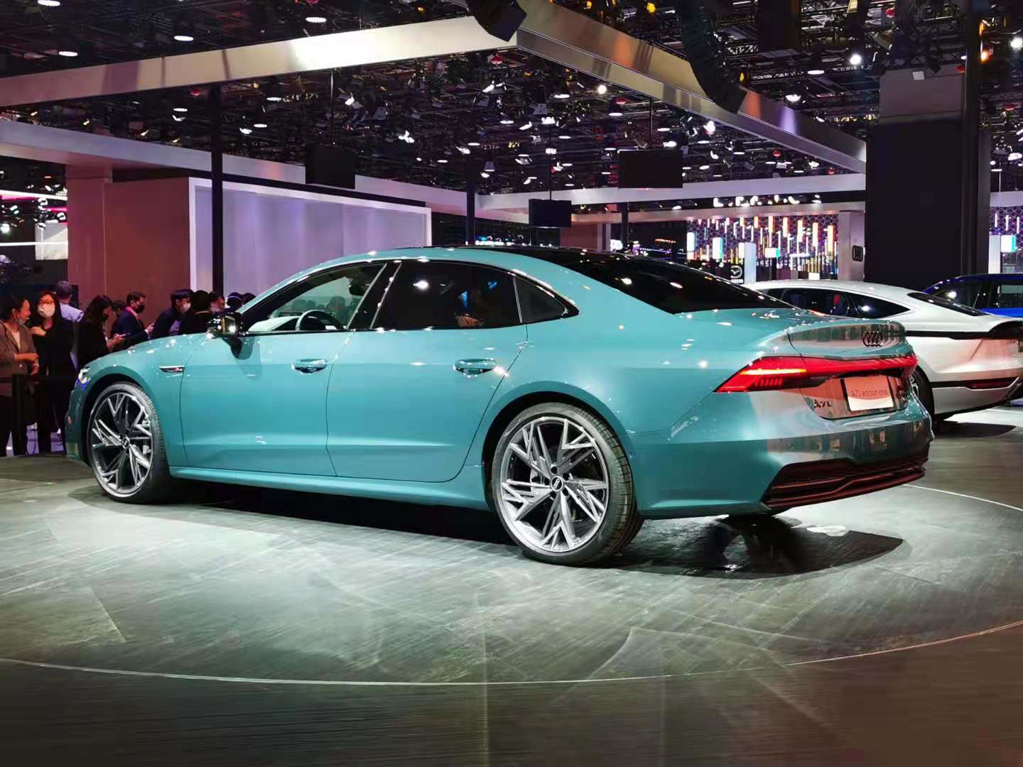 溜背变三厢,这样的国产奥迪a7l你还会"一见倾心"吗?