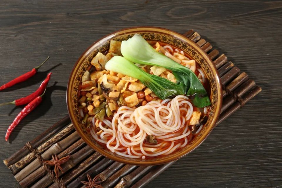 美食界大悬案螺蛳粉里究竟有没有螺蛳