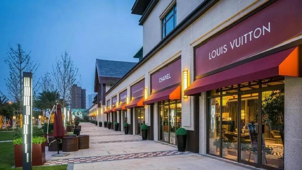 阆中山湖语约26110㎡社区全业态铺让你走上靠谱人生